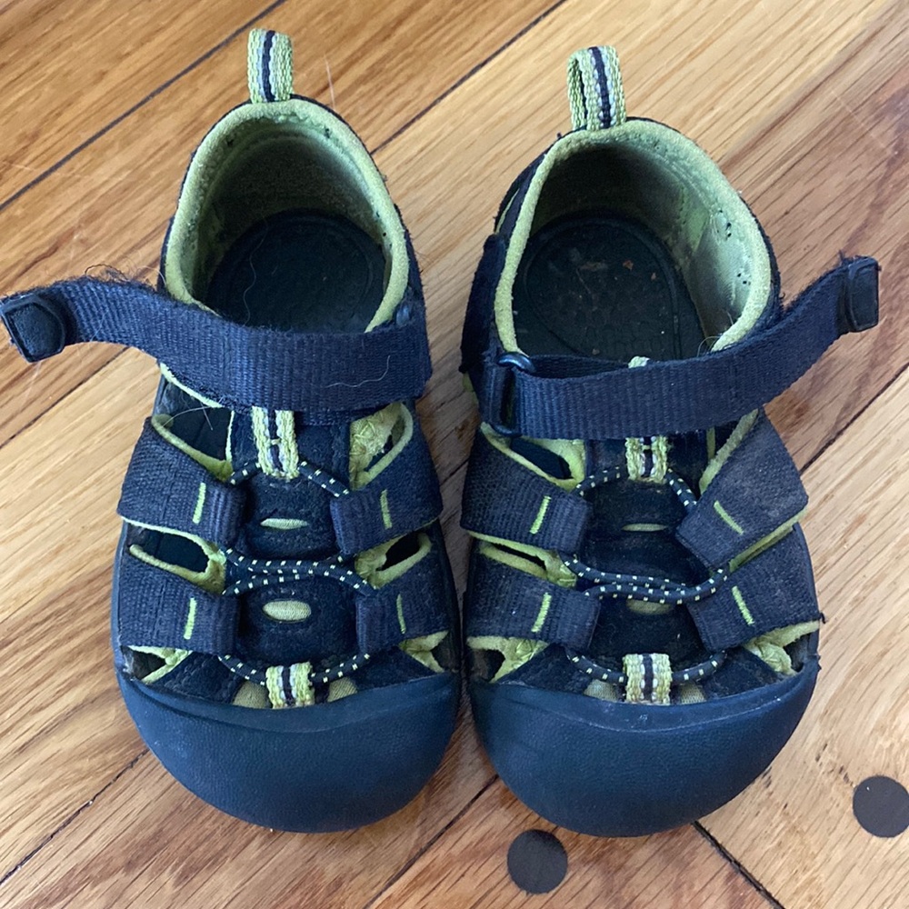 Keen Newport sandal toddler size 7
